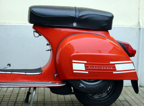 1973 red Vespa Rally 200