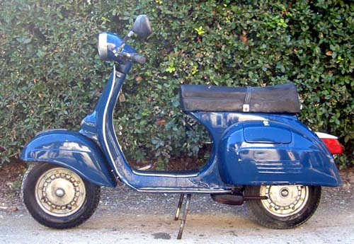 blue Vespa Sprint Veloce